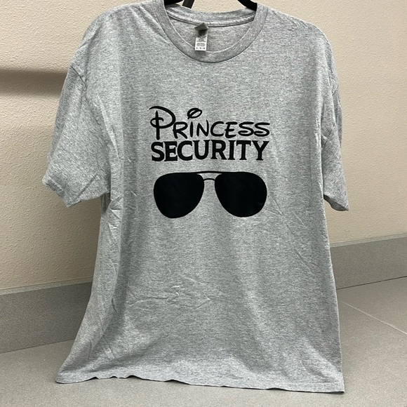 Men’s Disney shirt size XL - Picture 1 of 5
